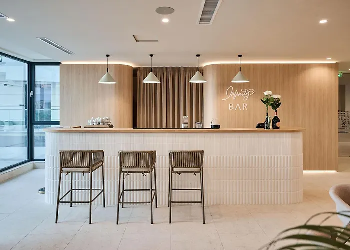 Panoramic Sea View Infinity Pool & Mamaia