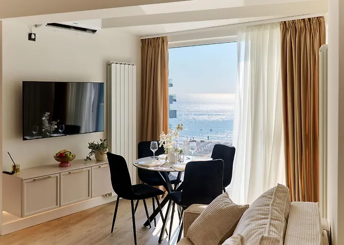 Panoramic Sea View Infinity Pool &