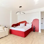 Panoramic Sea View Infinity Pool & Apartment Mamaia