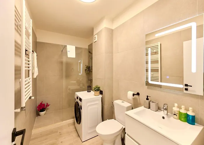 Panoramic Sea View Infinity Pool & Apartmán Mamaia